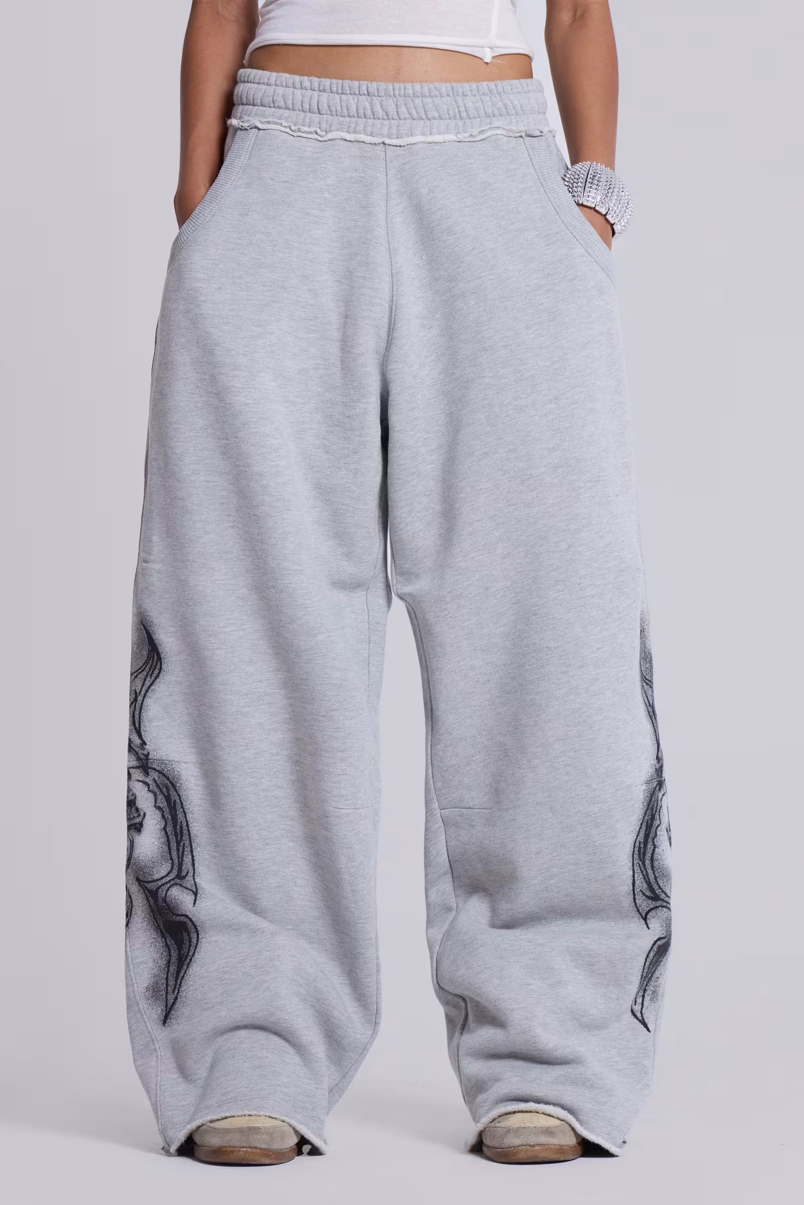 Arcane Wings Baggy Sweatpants | GRANTIRO®