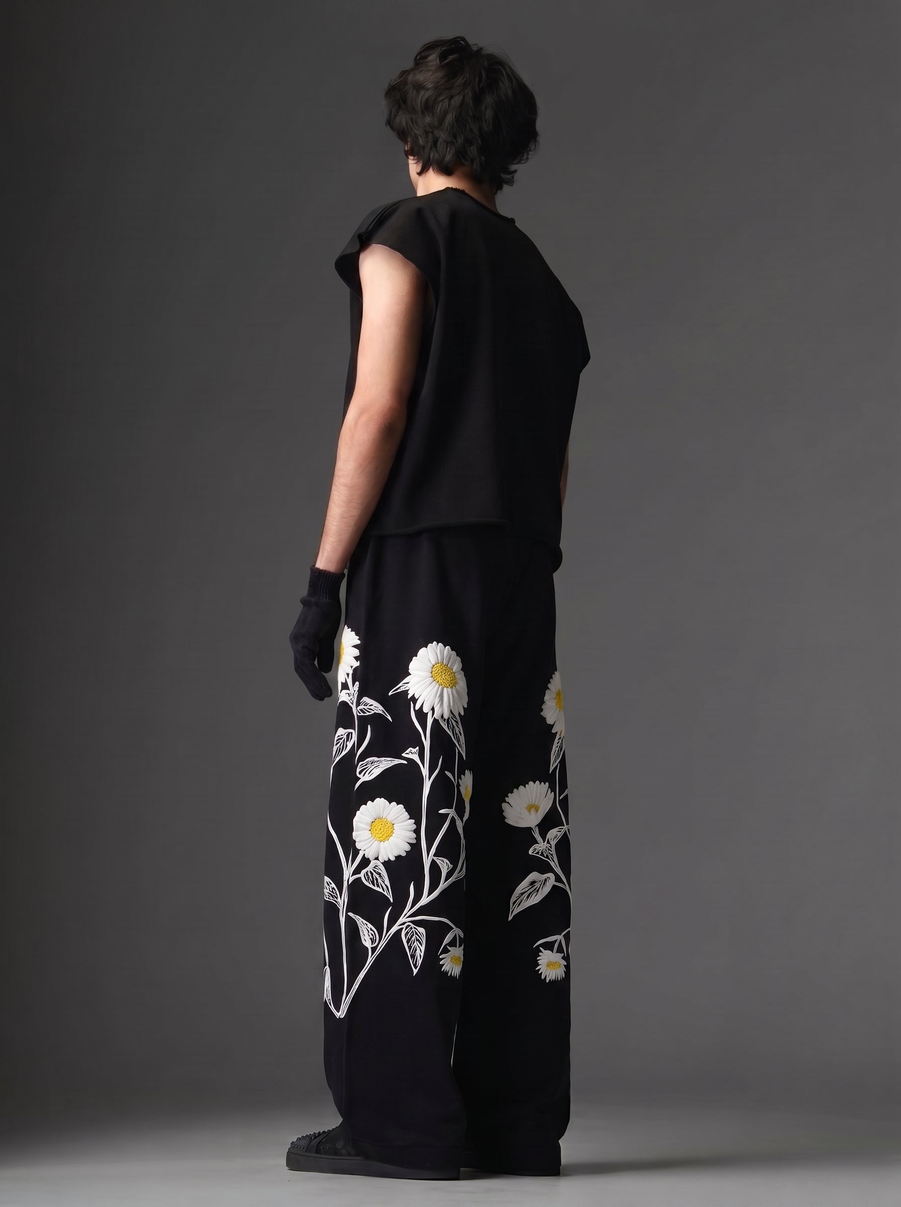 Midnight Daisy Premium Pants | Grantiro®